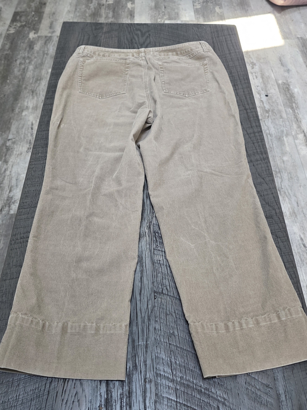 Talbots Wide-Leg Stretch Corduroy Cotton Blend Jeans Light Taupe Hemmed(Sz:16) - Picture 6 of 8